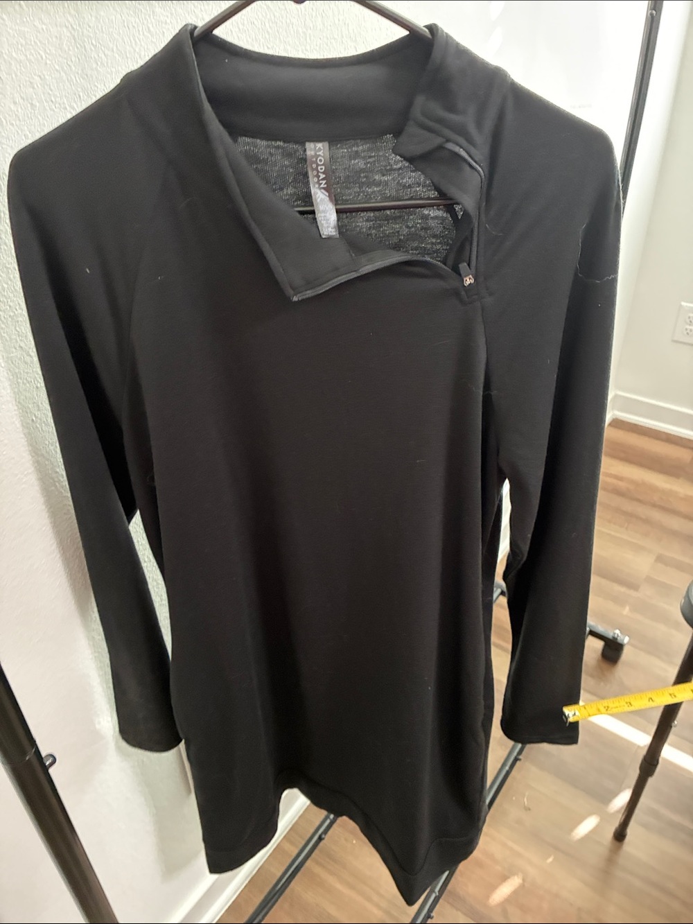 Kyodan Outdoor Black Long-Sleeve Asymmetrical Pullover